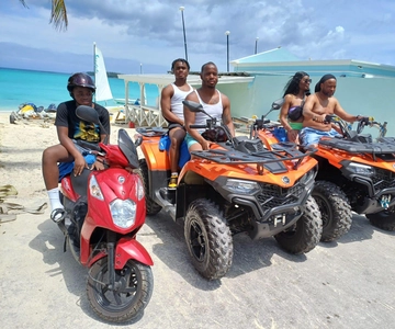 Nassau : Visite guidée en scooter/quad avec journée plage