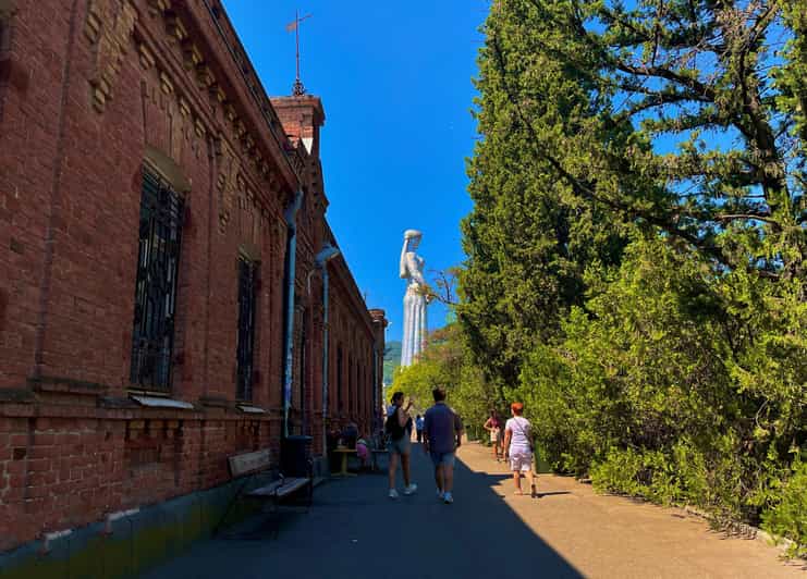 Tbilisi: Private Tour to Mother of Georgia & Narikala Castle