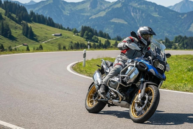 Start Munich-Motorcycle Tour 5 Bavarian lakes