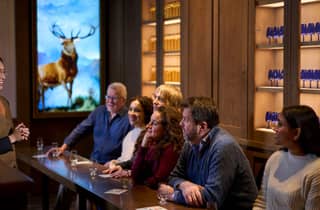 Edinburgh: Scotch Whisky Experience Rail Tour ab London