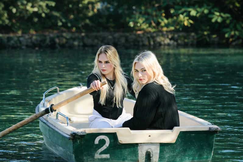 ROME: Villa Borghese Lake Tour by rowboat + aperitif