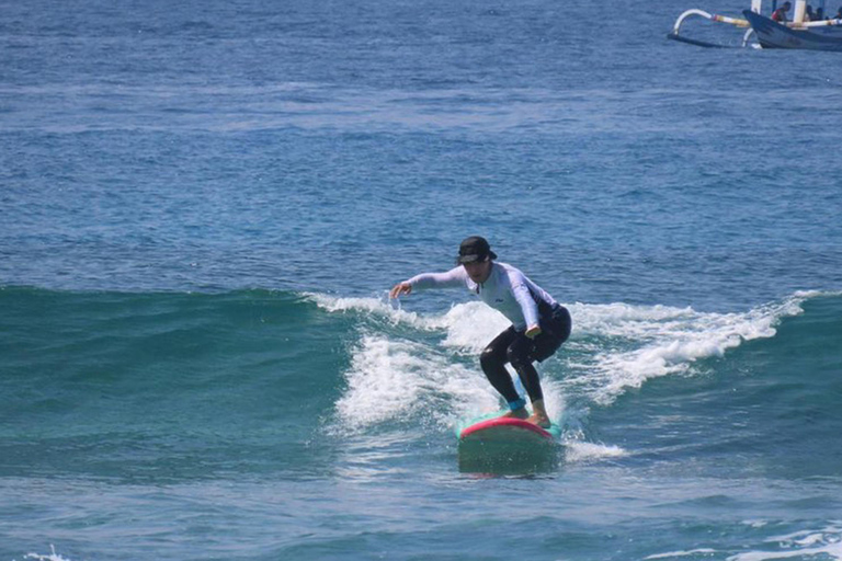 Gili Trawangan: Private Beginner & Intermediate Surf Lessons Surfboard Rental Only - Without Instructor