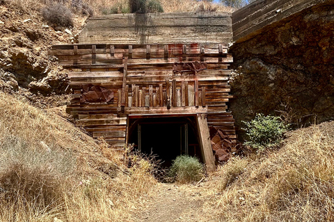 Cyprus: Nature & Lost Places – Mines, Lakes & Colours