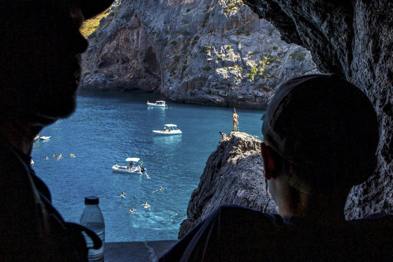 Palma: Inselrundfahrt auf Mallorca mit Boot, Zug und BusPalma: Mallorca Island Tour per Boot, Zug und Bus