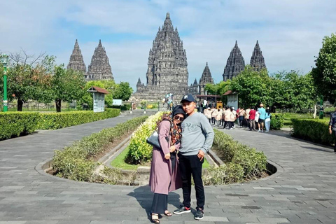 Wycieczka do świątyń Borobudur i PrambananWycieczka do świątyni Borobudur Prambanan