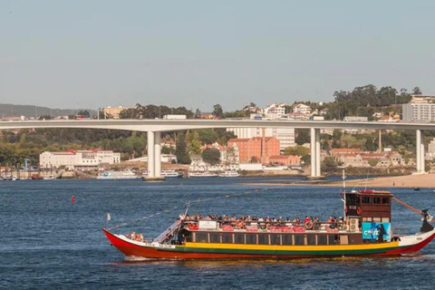 Porto: A la carte lunch + Douro River cruise Porto: À la carte lunch + Douro River cruise