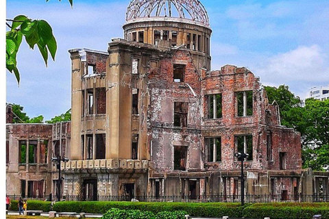 Hiroshima & Miyajima: History, Beauty, and Iconic Views