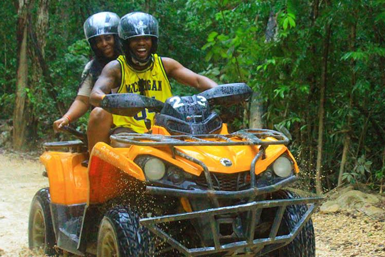 Vanuit Cancún; ATV, Zipline en Cenote avontuur met snacks