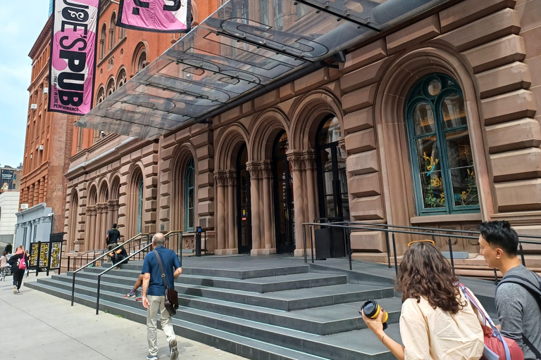 New York City: Walking Tour of SoHo and NoHo. New York City: Walking Tour of SoHo