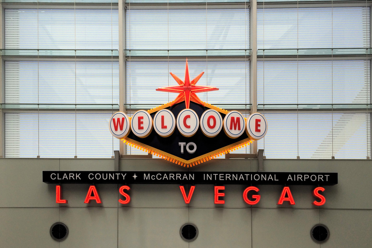 Las Vegas Airport (LAS) / Transfer to hotels on the Strip.