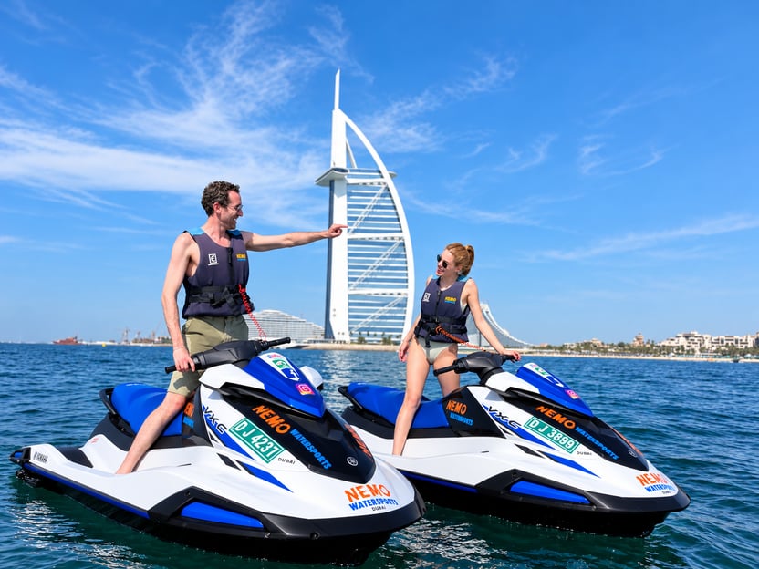 Paseo en moto de agua hasta Burj Al Arab y Atlantis + foto, vídeo y helado