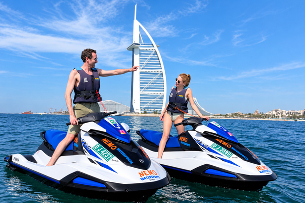 Giro in moto d'acqua fino al Burj Al Arab e all'Atlantis + foto, video e gelato