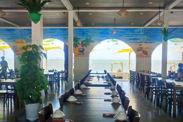 2-Day Mui Ne Tour: Train Ride, Sand Dunes & Seafood