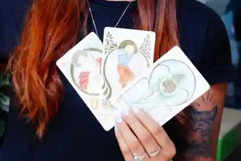 Medellin: Tarot, oracles and energetic cleaning