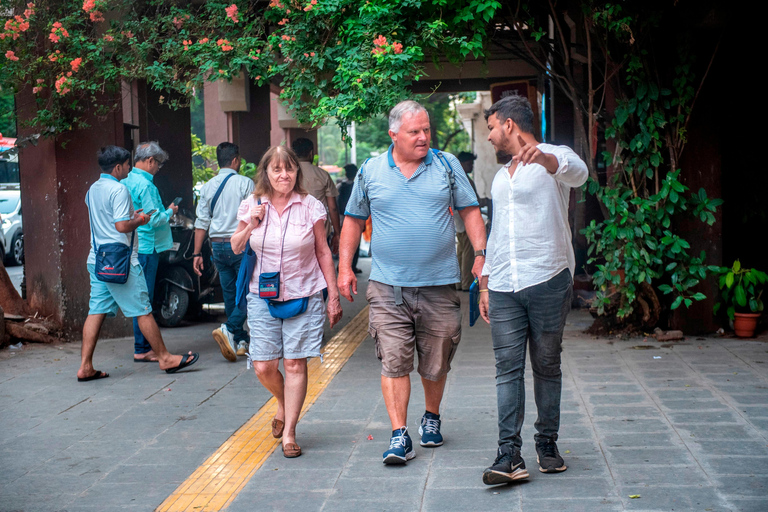 Excursão a pé pela antiga Mumbai, pela gastronomia e pelo património