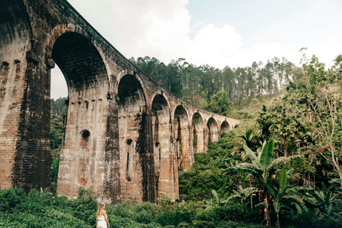 Sri Lanka:9-Day Romantic Trains, Safaris & Beaches Getaway