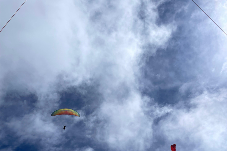Bovec: parapendio biposto sulla valle dell&#039;IsonzoBovec: Parapendio biposto sulla Valle dell&#039;Isonzo