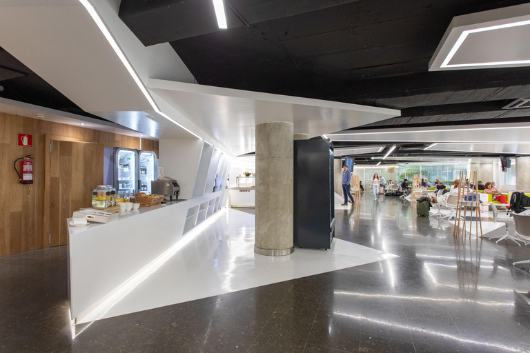Palma de Mallorca: Access to Formentor VIP Airport Lounge