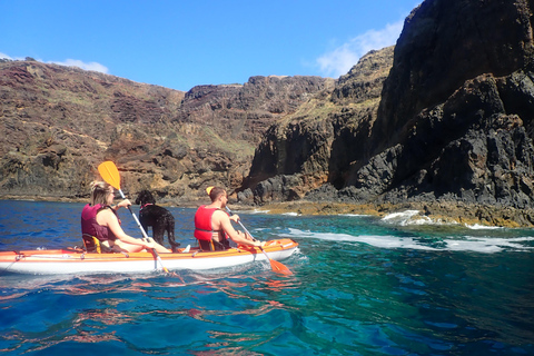 Aventura de caiaque na Calheta: Passeio na praia do Zimbralinho ou no ilhéu da Cal