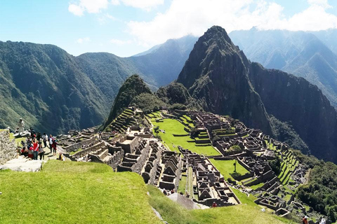 Desde Lima: Perú Mágico con Lago Titicaca 8D/7N + Hotel ☆☆☆☆