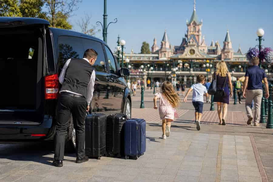 Privater Transfer von Paris zum Disneyland Paris mit Fahrer. Foto: GetYourGuide