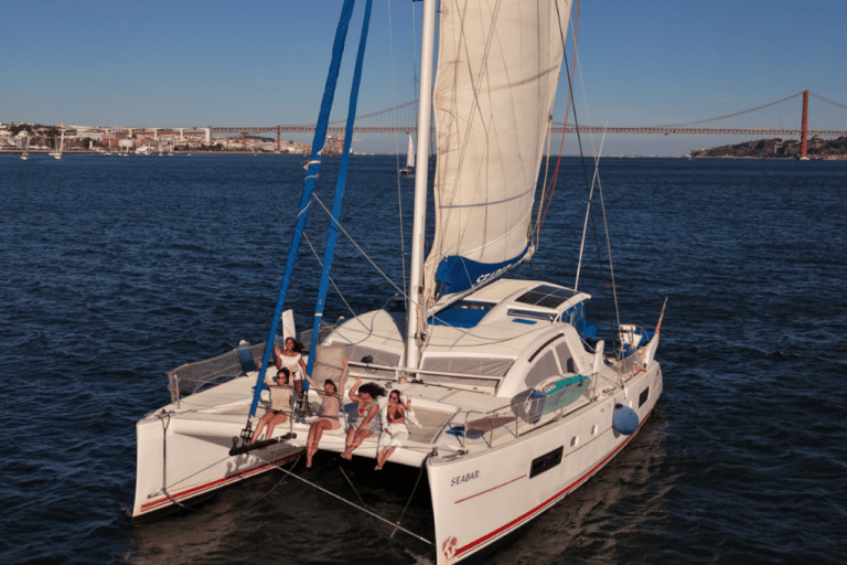 Lisbon: Sailing Experience on a Exclusive Catana 50 Lisbon: Private 2-Hour Catamaran Tour on the Tejo River