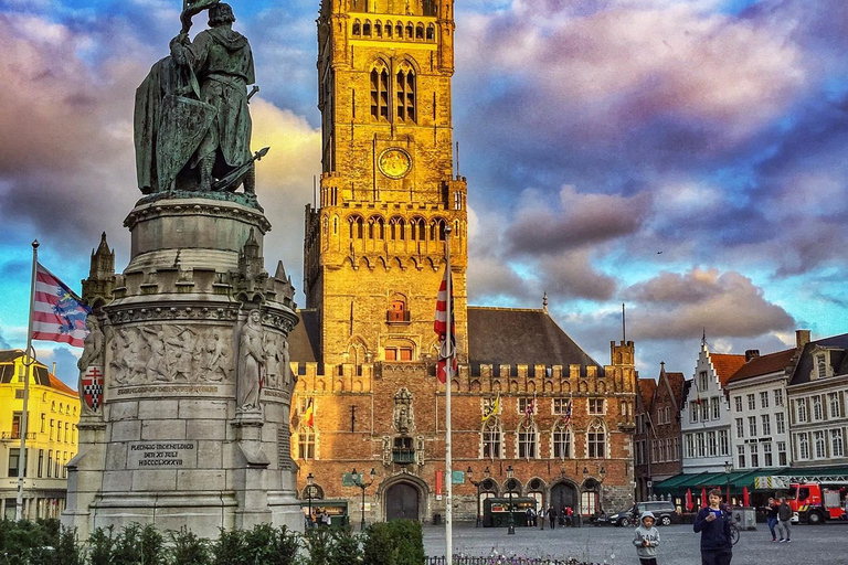 Bruges: Backstage Pass City Tour with Chocolate & Waffles