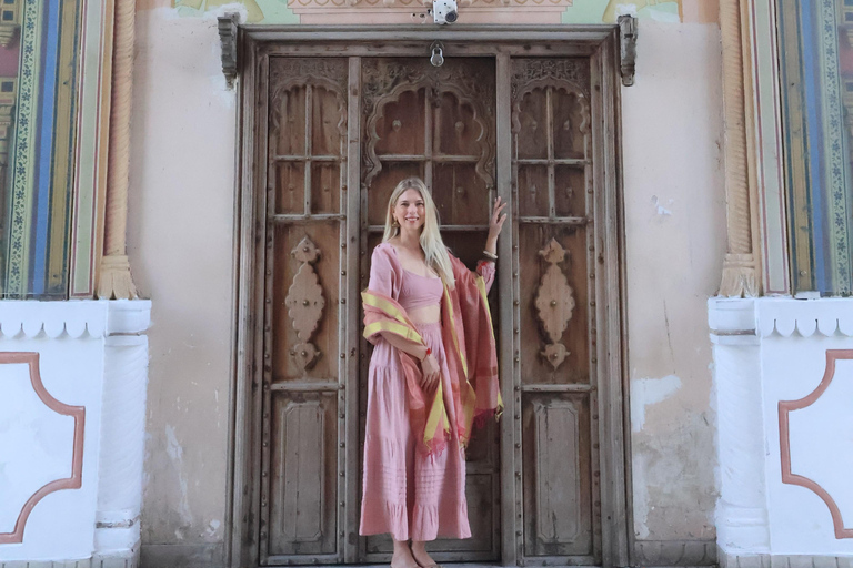 Jaipur: Private Photoshoot Tour with Local Photographer