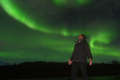 Tromsø: English/Spanish Aurora Pathfinder Tour with Photos Tromsø: English/Spanish Aurora Hunting Private Minibus Tour