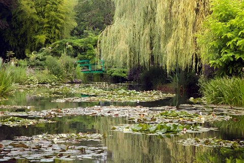 باريس: رحلة ليوم واحد إلى جيفرني مع بيت موني وحدائقهباريس: رحلة ليوم واحد إلى جيفيرني مع منزل موني و