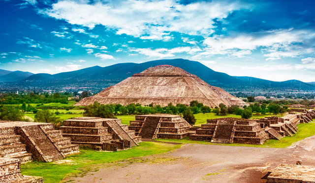 Mexico City: Teotihuacan, Basílica & Tlatelolco by Van