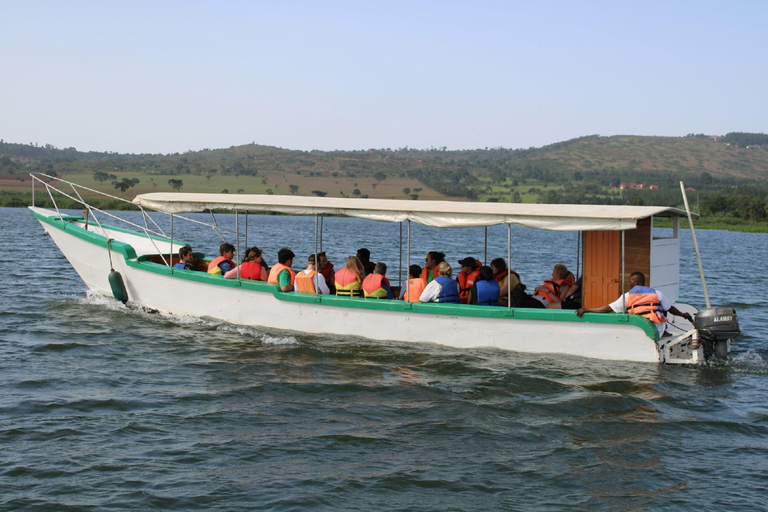 From Kampala: Source of the Nile Boat & Railway Museum Tour