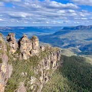 From Sydney: Blue Mountains Private Tour with Wildlife Park From Sydney: Blue Mountains Private Tour with Wildlife Park