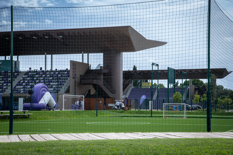 Florence: ACF Fiorentina Viola Park Guided Tour & Drink Tour in English