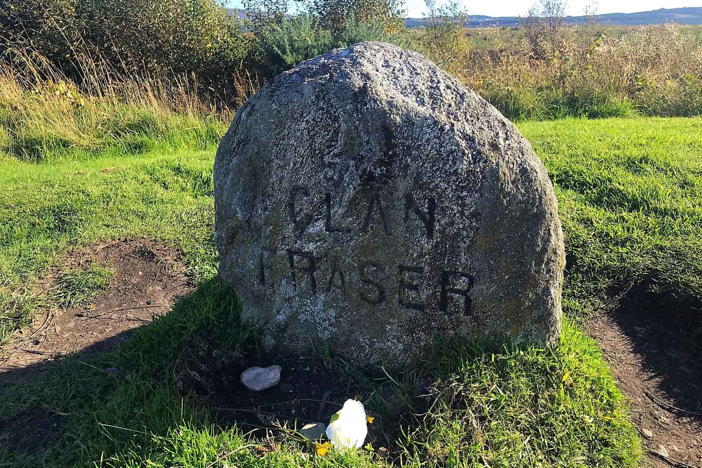 因弗内斯：库伦战场与克拉瓦石墓半日游

- 探索因弗内斯必游之地：库伦战场与克拉瓦石墓
- 体验苏格兰历史精髓：库伦战场与克拉瓦石墓导览
- 半日畅游苏格兰传奇遗址：因弗内斯出发
- 文化与历史的完美结合：因弗内斯库伦战场之旅
- 从因弗内斯出发，领略库伦战场与克拉瓦石墓的历史魅力
- 苏格兰经典半日游：因弗内斯至库伦战场与克拉瓦石墓

关键词：因弗内斯，库伦战场，克拉瓦石墓，半日游，苏格兰历史

这些标题不仅使用了高频搜索关键词，还以简洁、吸引人的方式传达了行程亮点，能够有效吸引计划前往因弗内斯的游客的注意。