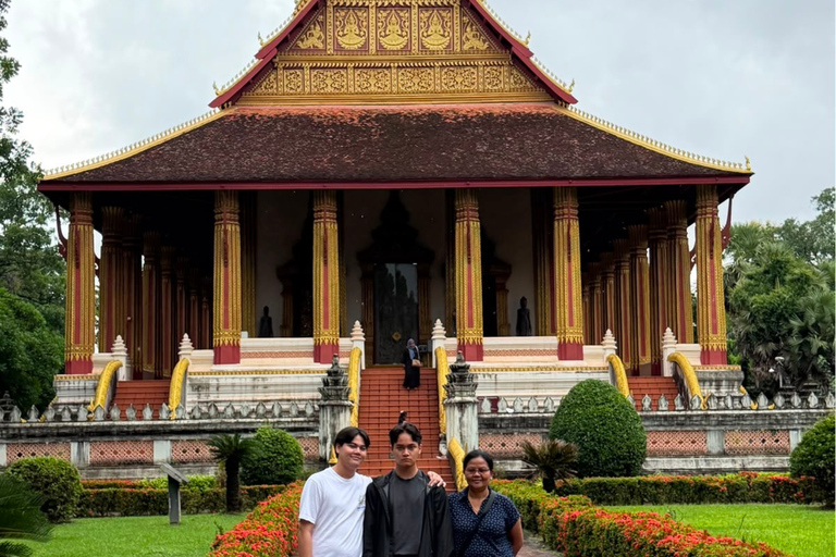 Vientiane: Private Guided City Walking Tour