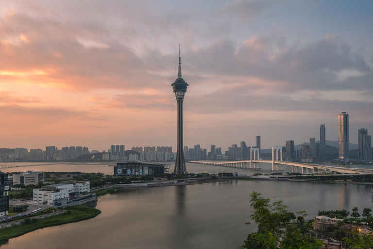 From Hong Kong: Macau Day Tour with Ferry, Lunch &amp; PickupFrom Hong Kong: Macau Day Tour with Meeting Point