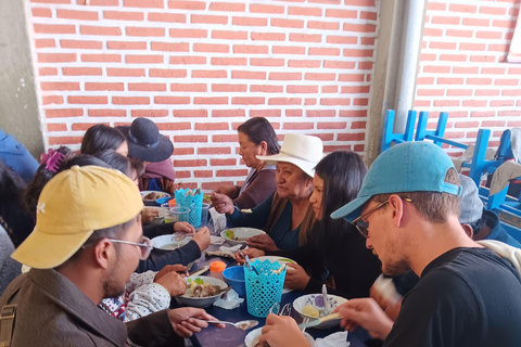 Sucre: Guided Food Tour with local tastes