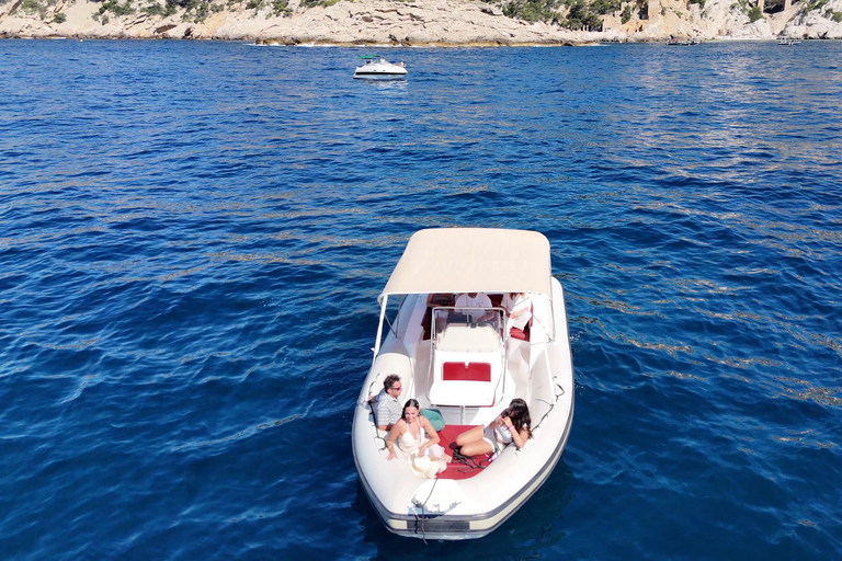 Marseille: All-Inclusive Mini Boat Tour around the Frioul Archipelago Marseille: All-inclusive mini boat cruise around the Frioul Islands