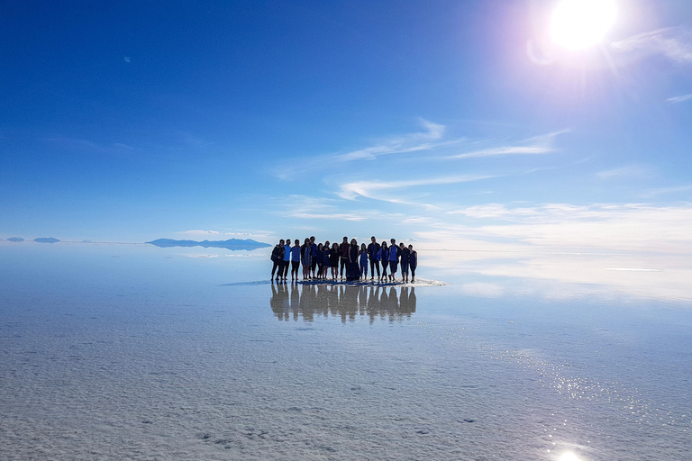 From La Paz: 5-Day Uyuni and Red Lagoon Tour with Bus Ride
