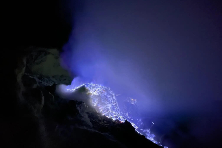 Ijen Crater Blue Fire Night Hike From Bali: Ijen Blue Fire with Pick-up & Drop-off Bali