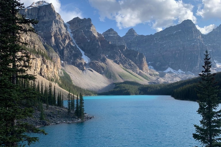 Moraine Lake: Private Round-trip Transfers from Banff
