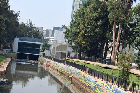 Addis Ababa: Guided City Highlights Bike Tour