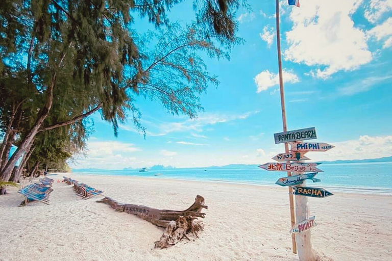 Phuket : Excursion privée en bateau de luxe dans la baie de Phang NgaBateau de luxe de l'époque à partir de Phuket