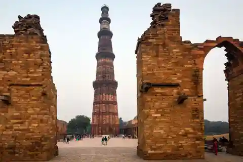 Old Delhi: Private Tour of Chandni Chowk, Tuk Tuk & Food