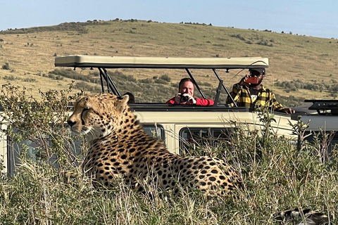 Pół dnia Nairobi - park narodowy, centrum słoni i żyraf