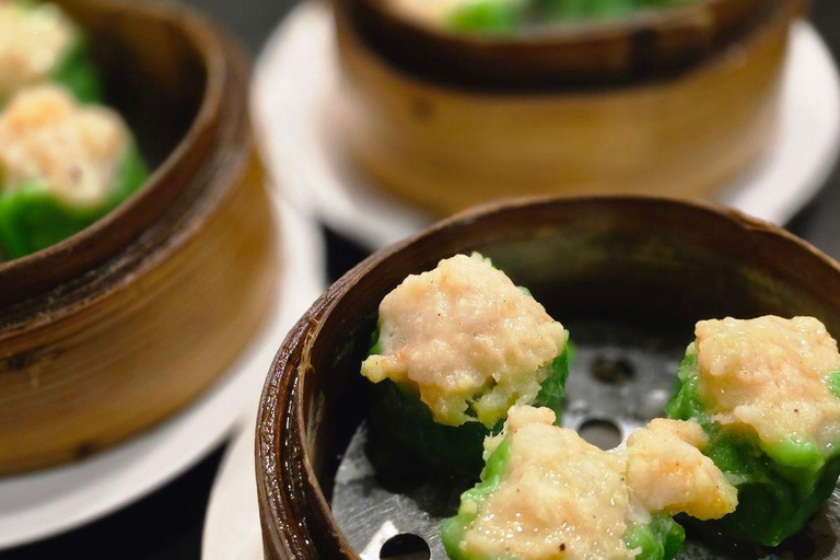 Bangkok: Street Food Tasting Tour at Night