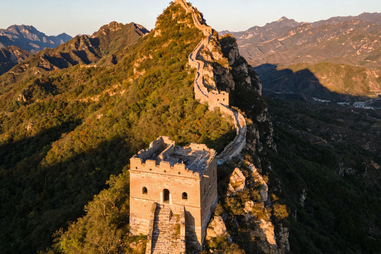 Beijing: Great Wall & Gubei Water Town Day to Night Tour Private Group Gubei Water Town & Simatai Great Wall Day Trip