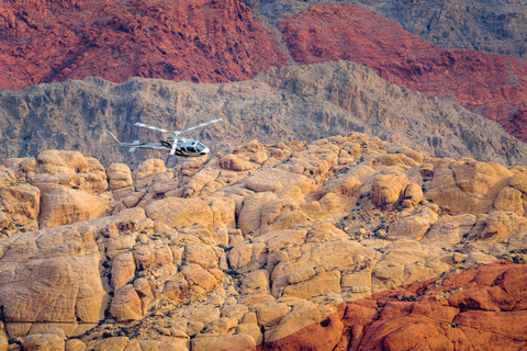 Las Vegas: Red Rock Canyon and Vegas Strip Helicopter TourPremium Red Rock Canyon and Las Vegas Helicopter Tour