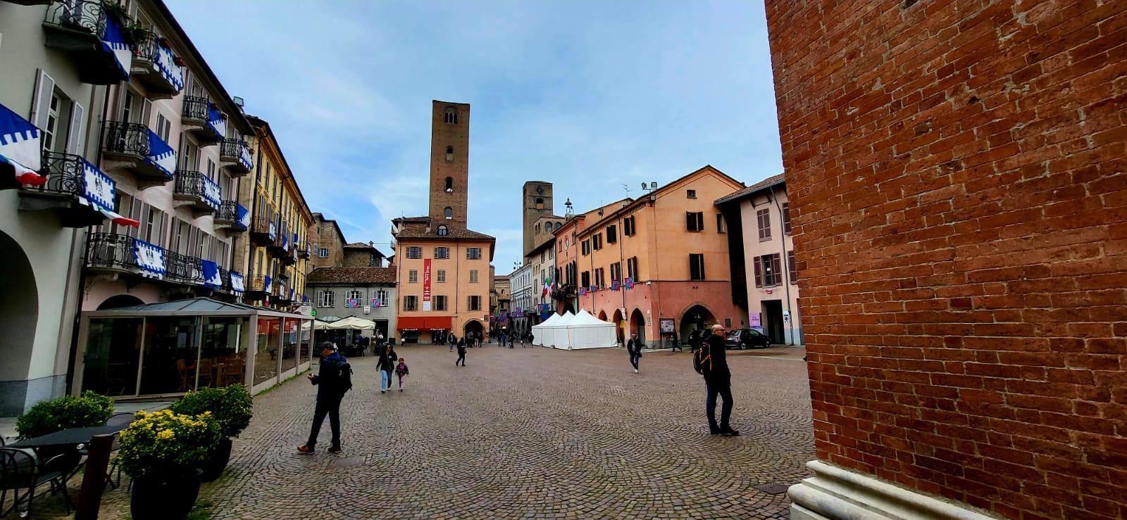 Alba, Hauptstadt der Langhe: Führung